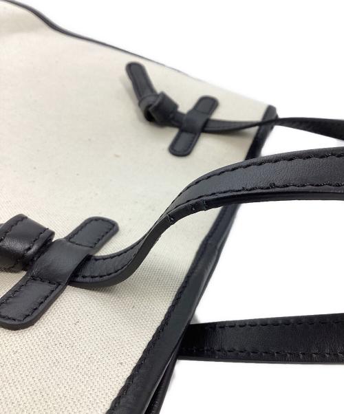 GIANNI CHIARINI（ジャンニ キアリーニ）GIANNI CHIARINI (ジャンニ キアリーニ) トートバッグ ブラック×アイボリーの古着・服飾アイテム
