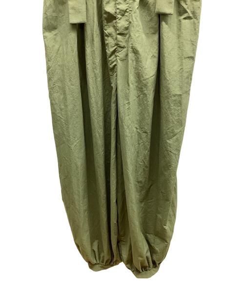 HeRIN.CYE（ヘリンドットサイ）HeRIN.CYE (ヘリンドットサイ) Balloon hem suspender pants オリーブ サイズ:FREEの古着・服飾アイテム
