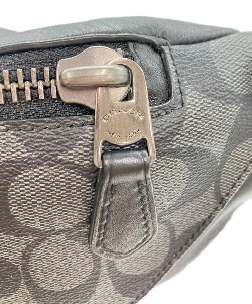 COACH（コーチ）COACH (コーチ) COACH　	シグネチャー　	ボディバッグ ブラックの古着・服飾アイテム
