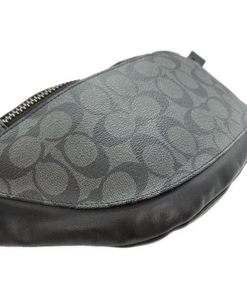 COACH（コーチ）COACH (コーチ) COACH　	シグネチャー　	ボディバッグ ブラックの古着・服飾アイテム