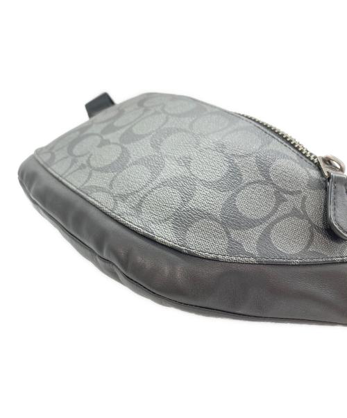 COACH（コーチ）COACH (コーチ) COACH　	シグネチャー　	ボディバッグ ブラックの古着・服飾アイテム