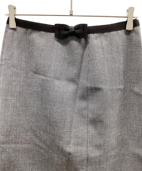PRADA（プラダ）PRADA (プラダ) PRADA　スカート グレー サイズ:38の古着・服飾アイテム