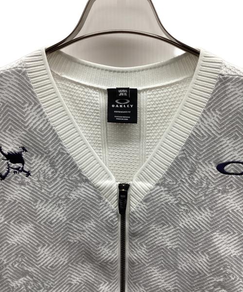 OAKLEY（オークリー）OAKLEY (オークリー) ゴルフウェア(トップス) グレー×ホワイト サイズ:XLの古着・服飾アイテム