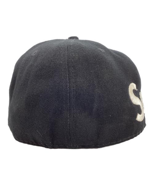New Era（ニューエラ）New Era (ニューエラ) SUPREME (シュプリーム) Side Logo Cap ブラックの古着・服飾アイテム