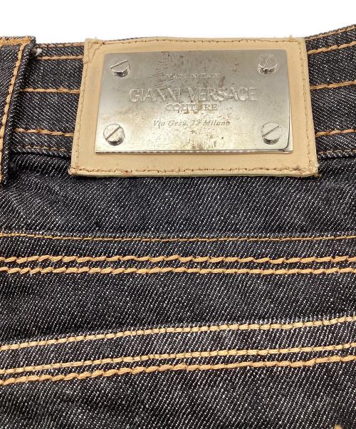 GIANNI VERSACE（ジャンニ・ヴェルサーチ）GIANNI VERSACE (ジャンニ・ヴェルサーチ) デニムパンツ ブラック サイズ:38の古着・服飾アイテム