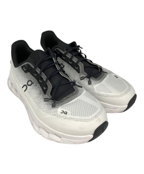 on（オン）on (オン) Cloudtilt ホワイト サイズ:26.5の古着・服飾アイテム