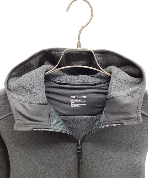 ARC'TERYX（アークテリクス）ARC'TERYX (アークテリクス) Covert Hoody グレー サイズ:Sの古着・服飾アイテム