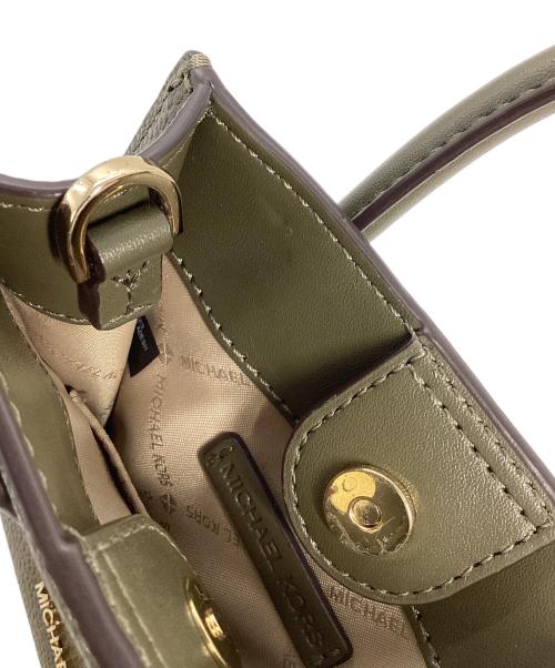MICHAEL KORS（マイケルコース）MICHAEL KORS (マイケルコース) MICHAEL KORS ショルダーバッグ カーキの古着・服飾アイテム