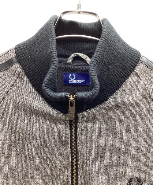 FRED PERRY（フレッドペリー）FRED PERRY (フレッドペリー) トラックジャケット ブラック×グレー サイズ:Mの古着・服飾アイテム