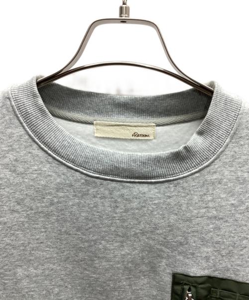 Re:room（リルーム）Re:room (リルーム) SWITCHING TWILL SWEAT TRAINER カーキ×グレー サイズ:S-Mの古着・服飾アイテム
