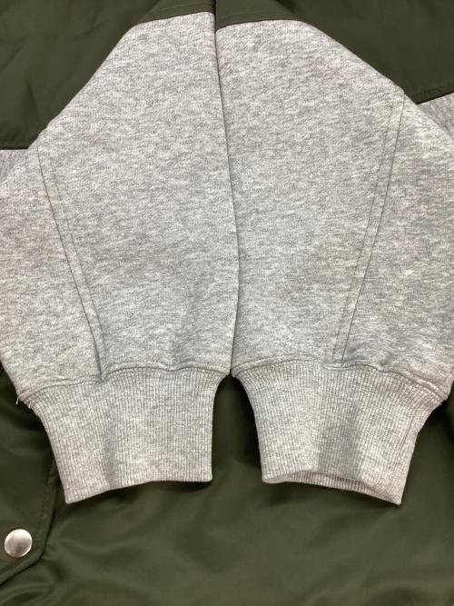 Re:room（リルーム）Re:room (リルーム) SWITCHING TWILL SWEAT TRAINER カーキ×グレー サイズ:S-Mの古着・服飾アイテム