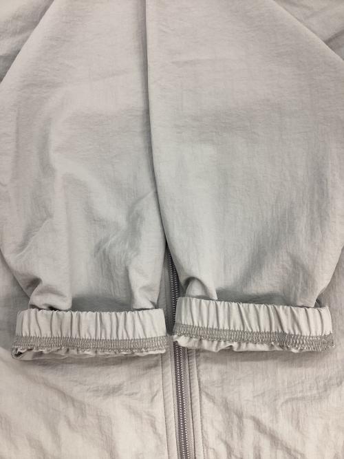 alo yoga（アローヨガ）alo yoga (アローヨガ) Takeaway Track Full Zip Jacket  テイクアウェイ トラック フルジップ ジャケット ライトグレー サイズ:Mの古着・服飾アイテム