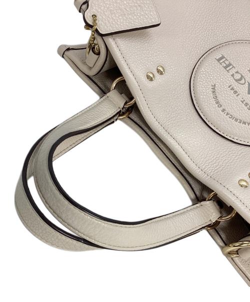 COACH（コーチ）COACH (コーチ) デンプシーキャリーオール アイボリーの古着・服飾アイテム