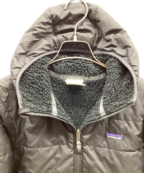 Patagonia（パタゴニア）Patagonia (パタゴニア) キッズ・リバーシブル・レディ・フレディ・フーディ ブラック サイズ:不明の古着・服飾アイテム