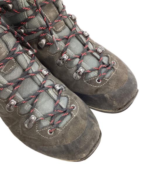 LOWA（ローバー）LOWA (ローバー) BALDO GTX トレッキングブーツ グレー サイズ:25.2の古着・服飾アイテム