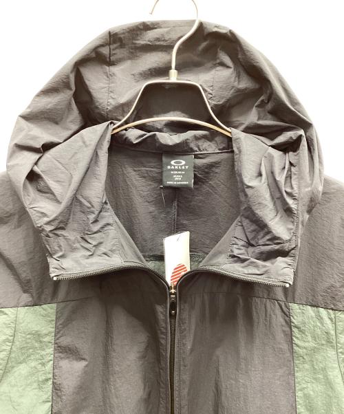 OAKLEY（オークリー）OAKLEY (オークリー) Icon S O-Light Dry Jacket 1.0 グリーン×ブラック サイズ:M 未使用品の古着・服飾アイテム