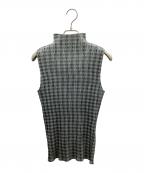 PLEATS PLEASEプリーツプリーズ）の古着「ノースリーブカットソー」｜ライトグレー