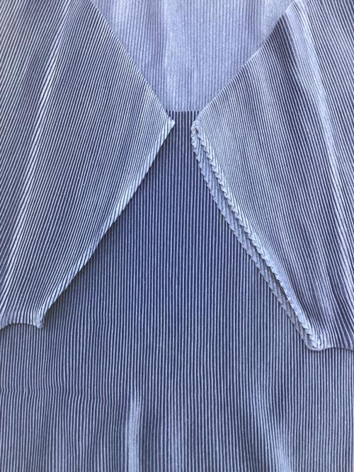 PLEATS PLEASE（プリーツプリーズ）PLEATS PLEASE (プリーツプリーズ) 半袖カットソー ネイビー サイズ:3の古着・服飾アイテム