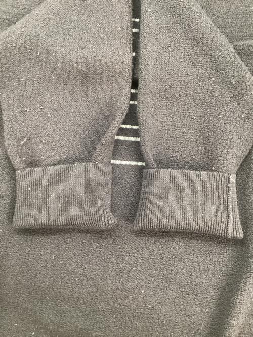 EMPORIO ARMANI（エンポリオ アルマーニ）EMPORIO ARMANI (エンポリオ アルマーニ) 厚手ニット ブラック サイズ:Mの古着・服飾アイテム