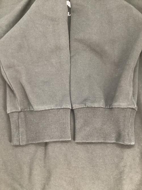 EMPORIO ARMANI（エンポリオ アルマーニ）EMPORIO ARMANI (エンポリオ アルマーニ) スウェット ブラック サイズ:Mの古着・服飾アイテム