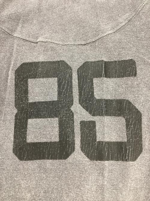 R JUBILEE（アールジュビリー）R JUBILEE (アールジュビリー) FOOTBALL Tシャツ グレー サイズ:FREEの古着・服飾アイテム