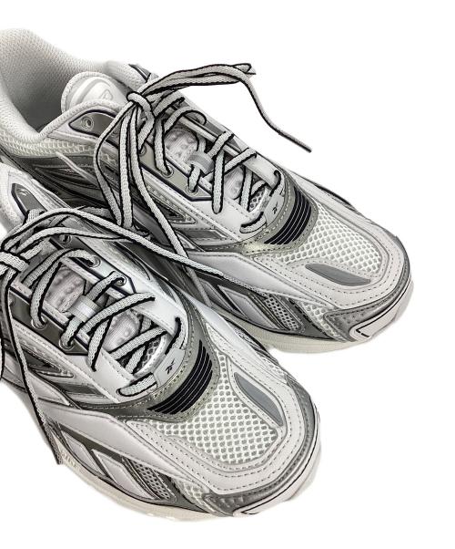REEBOK（リーボック）REEBOK (リーボック) プレミアロードウルトラ シルバー×ホワイト サイズ:24.5の古着・服飾アイテム