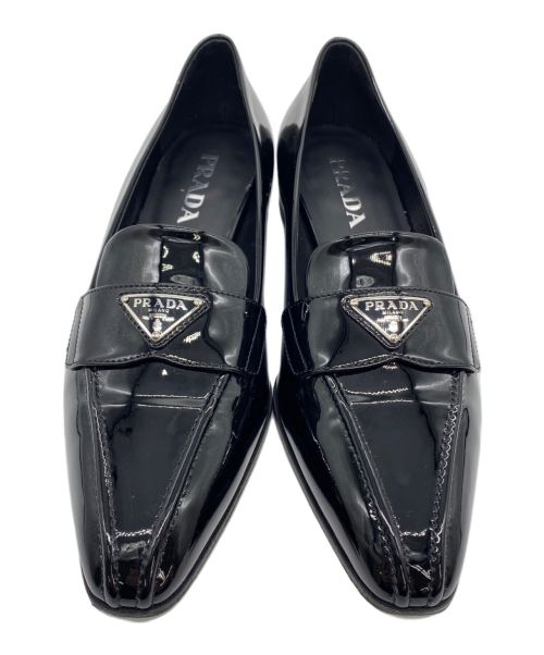 PRADA（プラダ）PRADA (プラダ) トライアングルロゴローファー ブラック サイズ:38 1/2の古着・服飾アイテム