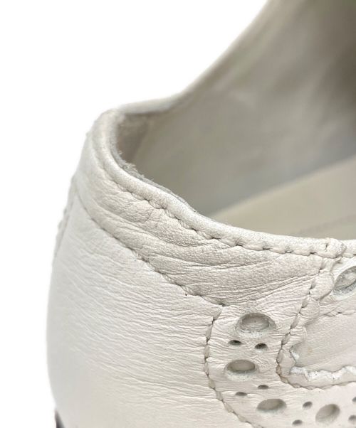 PRADA（プラダ）PRADA (プラダ) ウィングチップシューズ ホワイト サイズ:7の古着・服飾アイテム