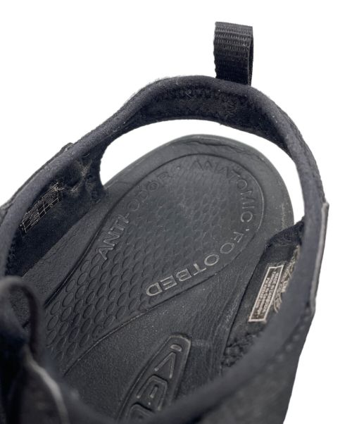 KEEN（キーン）KEEN (キーン) サンダル ブラック サイズ:28の古着・服飾アイテム