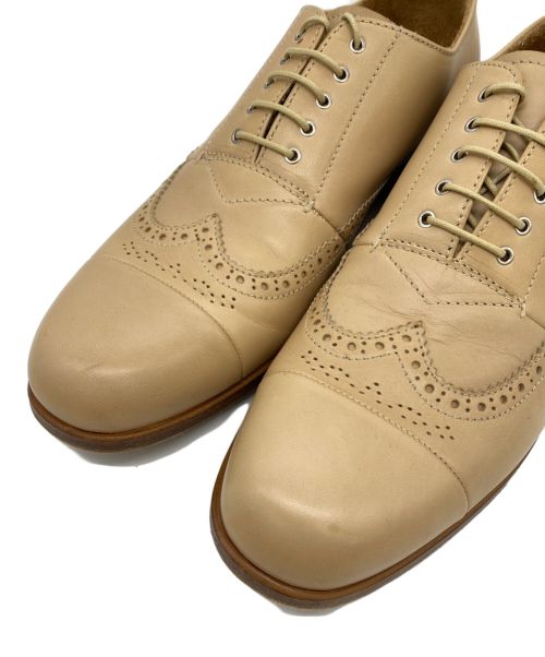 PRADA（プラダ）PRADA (プラダ) ウィングチップシューズ ベージュ サイズ:5 1/2の古着・服飾アイテム