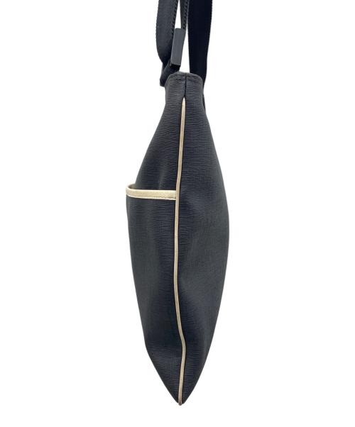 GUCCI（グッチ）GUCCI (グッチ) ショルダーバッグ ブラックの古着・服飾アイテム