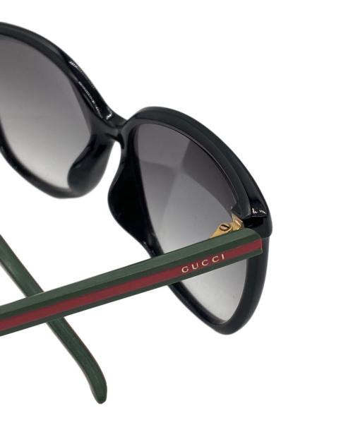 GUCCI（グッチ）GUCCI (グッチ) サングラス シェリーデザイン ブラック サイズ:51NYR 57□16の古着・服飾アイテム