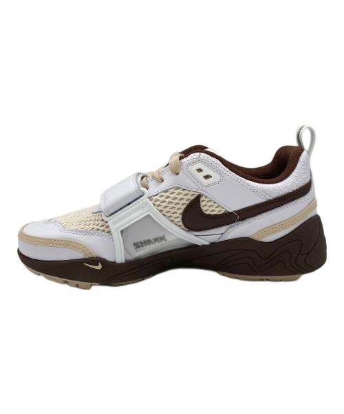 NIKE（ナイキ）NIKE (ナイキ) スニーカー ホワイト×ブラウン サイズ:27の古着・服飾アイテム