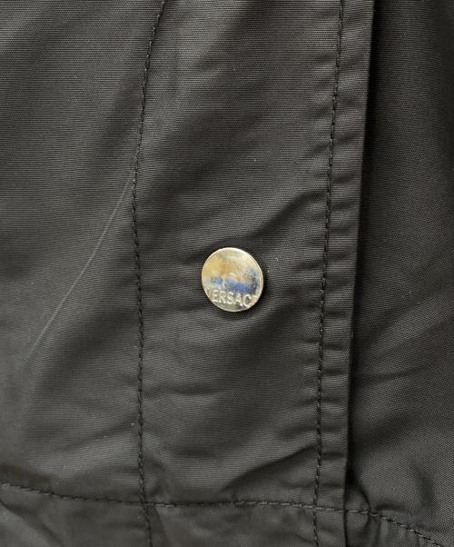 VERSACE（ヴェルサーチェ）VERSACE (ヴェルサーチェ) ナイロンジャケット ブラック サイズ:不明の古着・服飾アイテム