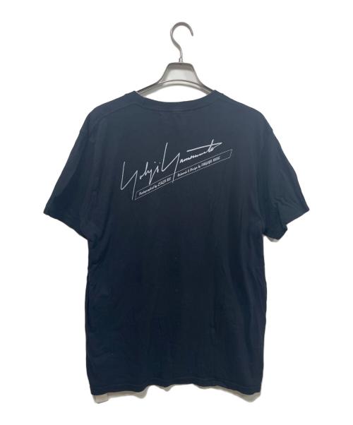 YOHJI YAMAMOTO PRODUCE（ヨウジヤマモト プロデュース）YOHJI YAMAMOTO PRODUCE (ヨウジヤマモト プロデュース) LESLIE KEE 半袖カットソー ブラック サイズ:３の古着・服飾アイテム