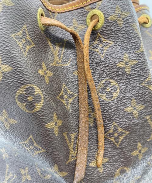 LOUIS VUITTON（ルイ ヴィトン）LOUIS VUITTON (ルイ ヴィトン) ショルダーバッグ　モノグラム　プチノエの古着・服飾アイテム