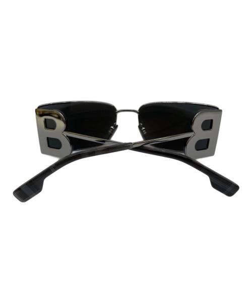 BURBERRY LONDON（バーバリーロンドン）BURBERRY LONDON (バーバリーロンドン) サングラス サイズ:57□17 140の古着・服飾アイテム