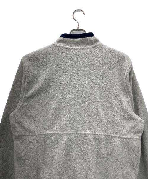 Patagonia（パタゴニア）Patagonia (パタゴニア) フリースジャケット ホワイト×ネイビー サイズ:Mの古着・服飾アイテム