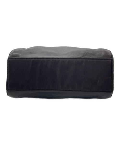 PRADA（プラダ）PRADA (プラダ) チェーンショルダーバッグ ブラックの古着・服飾アイテム