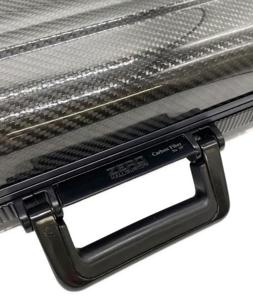 ZERO HALLIBURTON（ゼロ ハリバートン）ZERO HALLIBURTON (ゼロハリバートン) カーボンアタッシュケース ブラックの古着・服飾アイテム