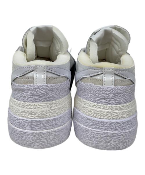NIKE（ナイキ）NIKE (ナイキ) sacai (サカイ) sacai × Nike Blazer Low ホワイト サイズ:27の古着・服飾アイテム