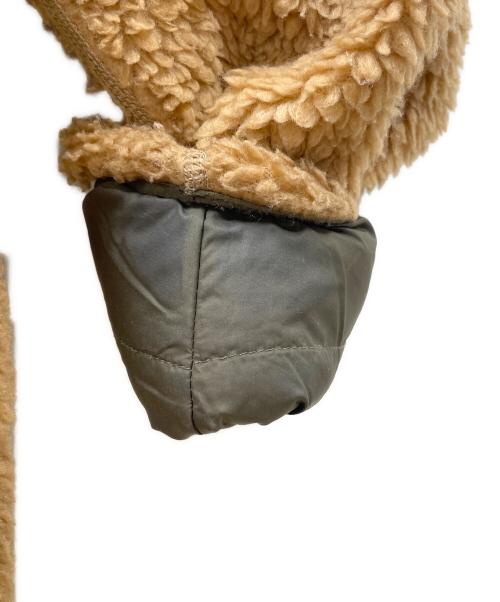 Patagonia（パタゴニア）Patagonia (パタゴニア) キッズ・リバーシブル・レディ・フレディ・フーディ  ベージュ サイズ:XXLの古着・服飾アイテム