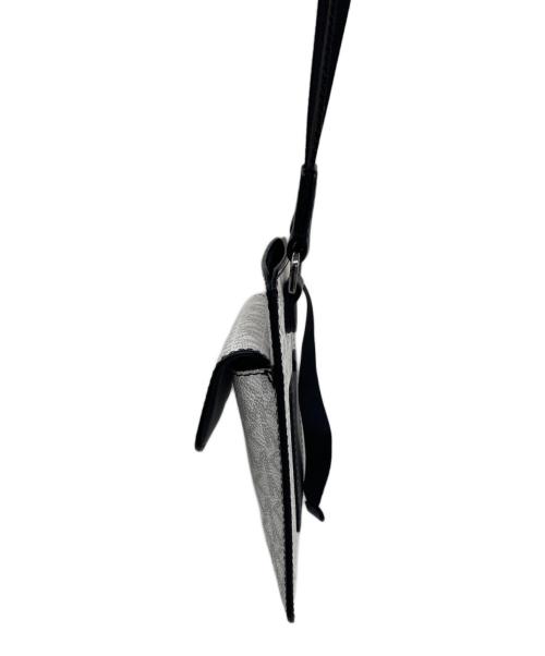 MICHAEL KORS（マイケル・コース）MICHAEL KORS (マイケルコース) ショルダーバッグ ホワイトの古着・服飾アイテム