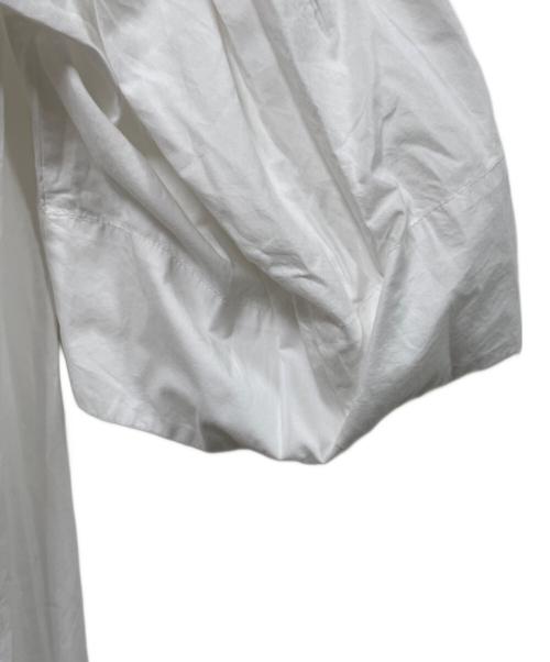 mala KALANCHOE（マーラ カランコエ）mala KALANCHOE (マーラ カランコエ) 半袖ワンピース ホワイト サイズ:FREE 未使用品の古着・服飾アイテム