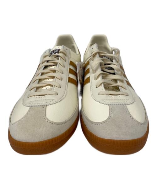 adidas（アディダス）adidas (アディダス) スニーカー ベージュ サイズ:28.5の古着・服飾アイテム