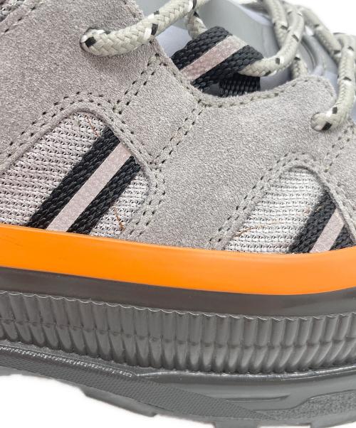 BURBERRY LONDON（バーバリーロンドン）BURBERRY LONDON (バーバリーロンドン) ARTHUR M STORY（アーサーエムストーリー）ダッドローカットスニーカー グレー サイズ:42の古着・服飾アイテム