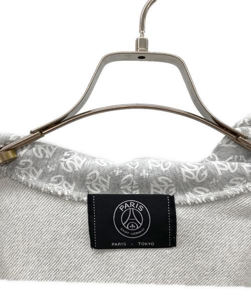 Paris Saint-Germain（パリサンジェルマン）Paris Saint-Germain (パリサンジェルマン) ジップパーカー グレー サイズ:Lの古着・服飾アイテム