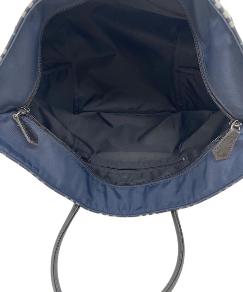 BURBERRY BLUE LABEL（バーバリーロンドンブルーレーベル）BURBERRY BLUE LABEL (バーバリーロンドンブルーレーベル) ナイロントートバッグ ネイビーの古着・服飾アイテム