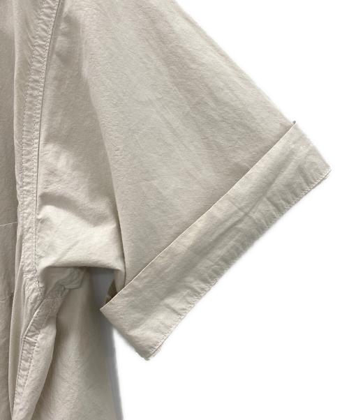 MHL（エムエイチエル）MHL (エムエイチエル) 半袖ワンピース ベージュ サイズ:SIZE 2の古着・服飾アイテム