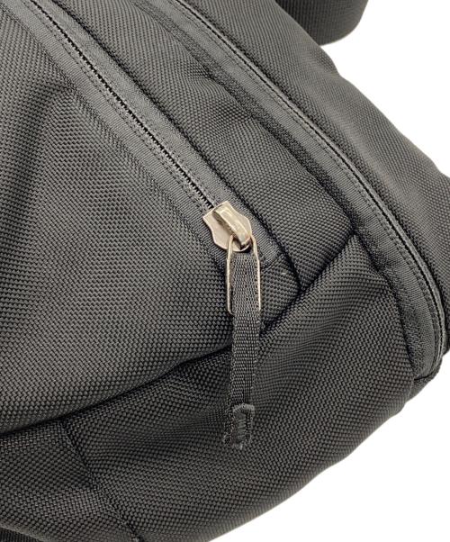 ARC'TERYX（アークテリクス）ARC'TERYX (アークテリクス) ショルダーバッグ ブラックの古着・服飾アイテム